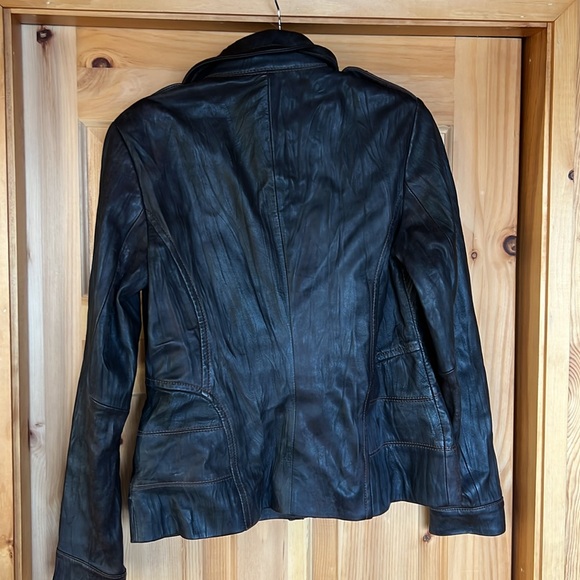 Danier leather jacket - Picture 2 of 3